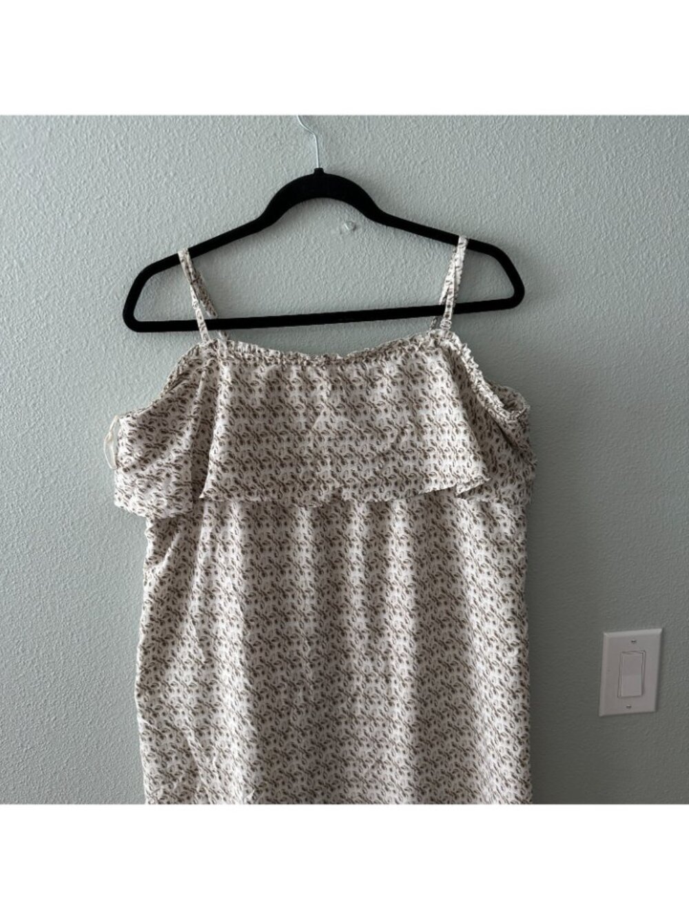 Motherhood Maternity Maxi Dress SMALL Neutral Cream Beige Beachy Pregnancy - Picture 2 of 5